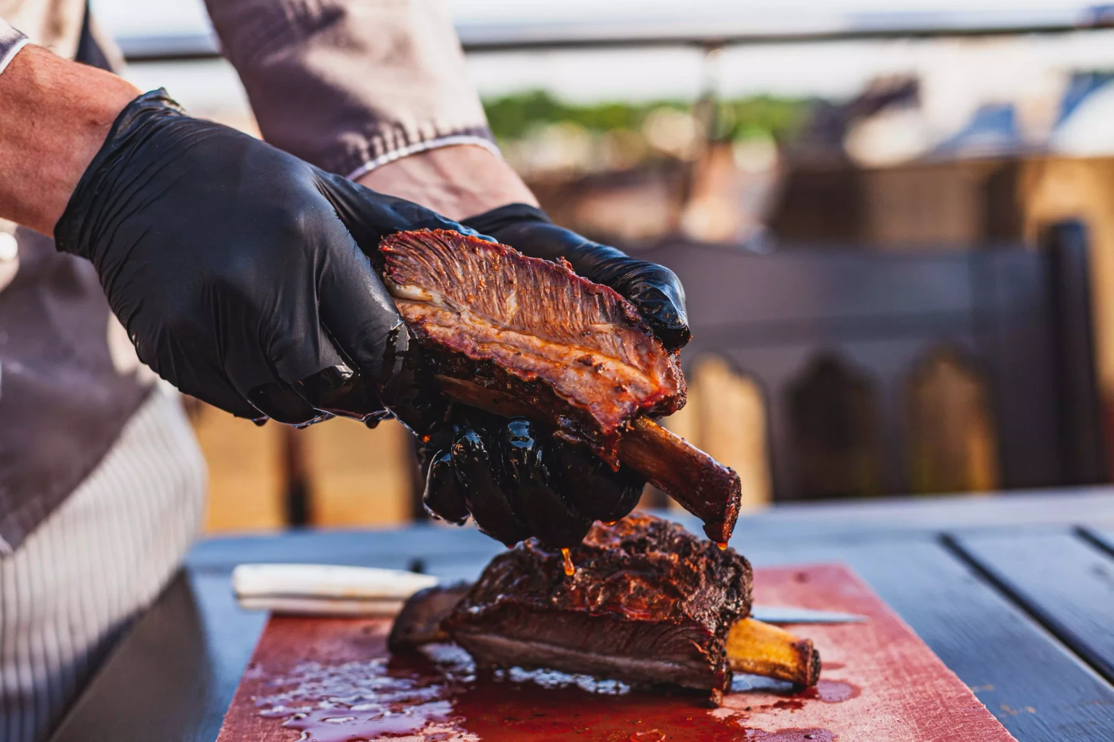 preparing bbq ribs